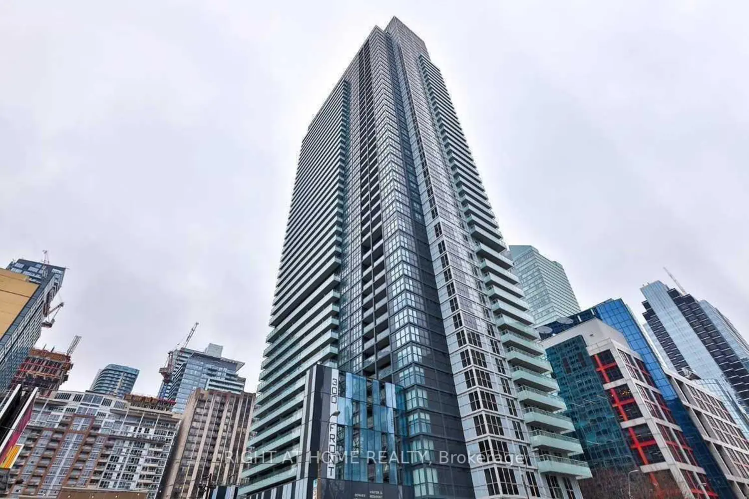 300 Front Street 2512