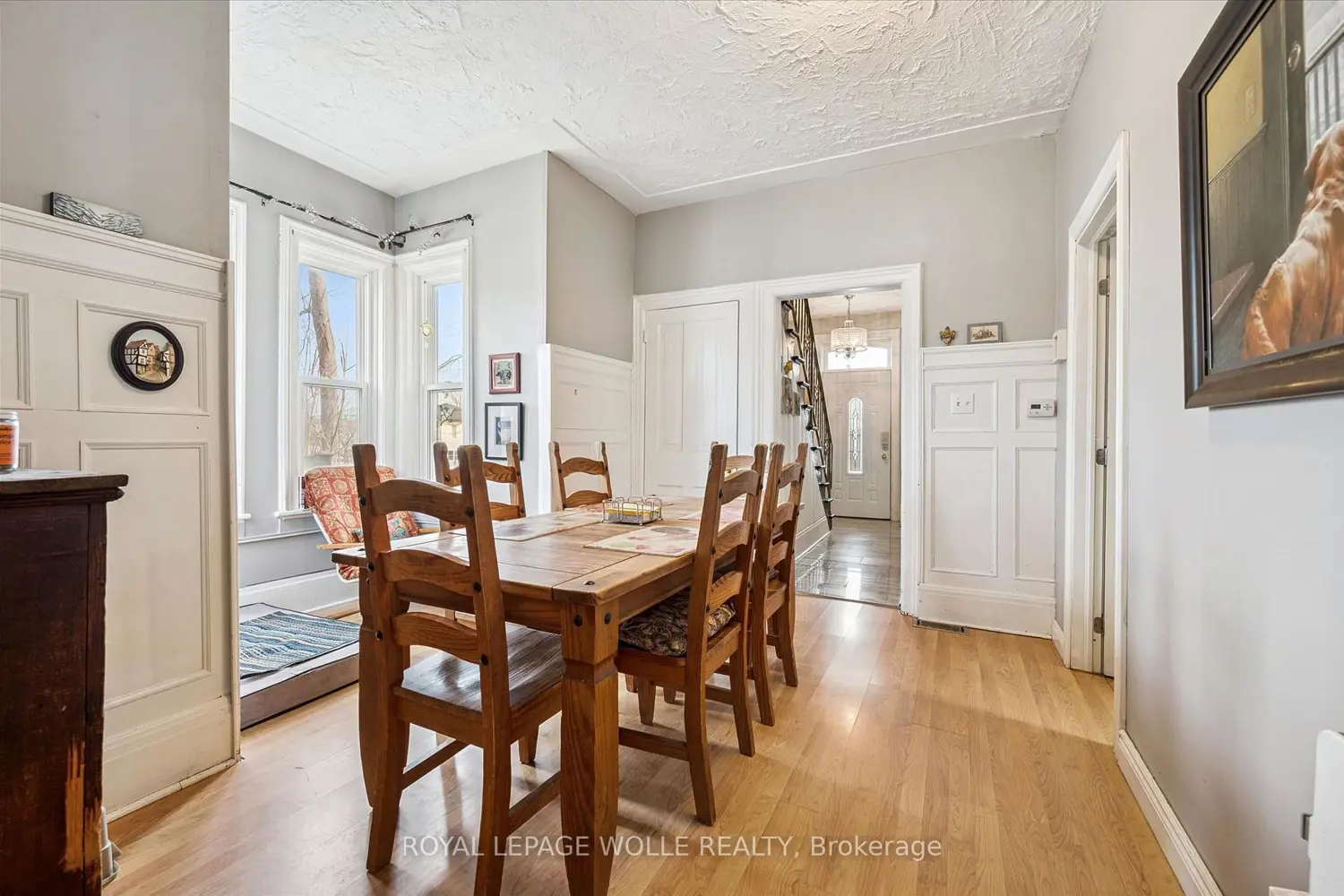 156 Wellington Street photo 3