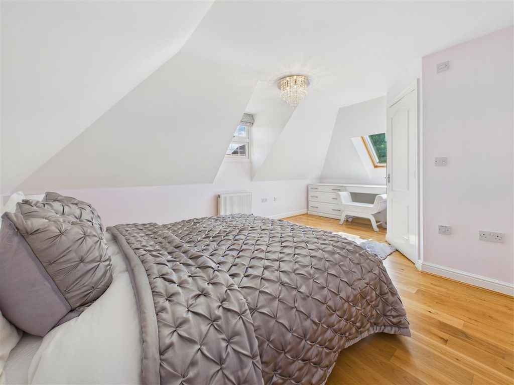 Additional image 13 of 4 bed detached house for saleSwanland Road, Hessle HU13