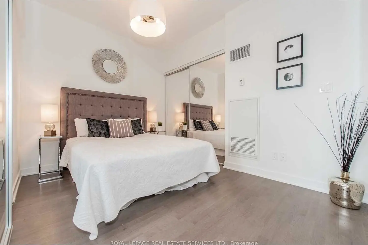 Additional image 6 of 501 St Clair Avenue 418