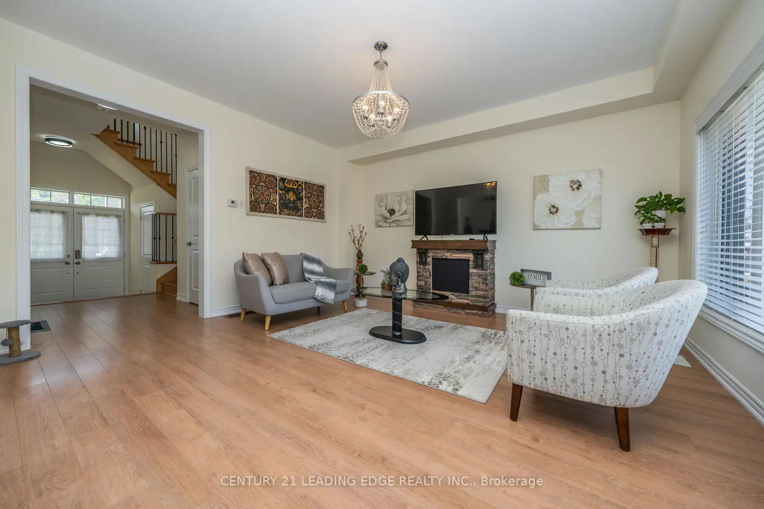 164 Allegra Drive photo 2