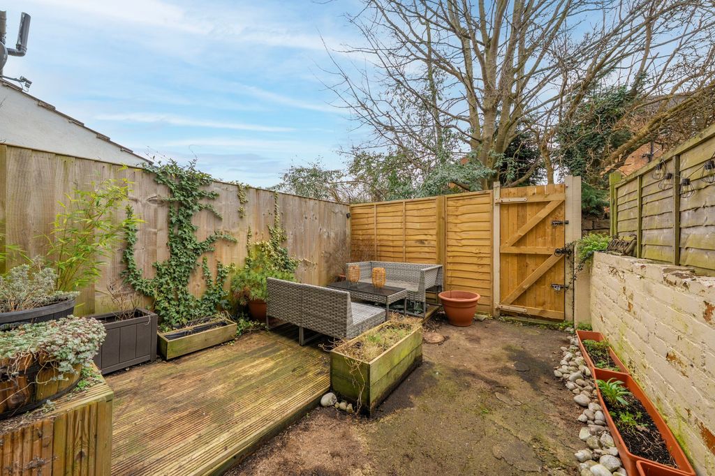 Additional image 3 of 2 bed terraced house for saleBachelor Gardens, Harrogate HG1