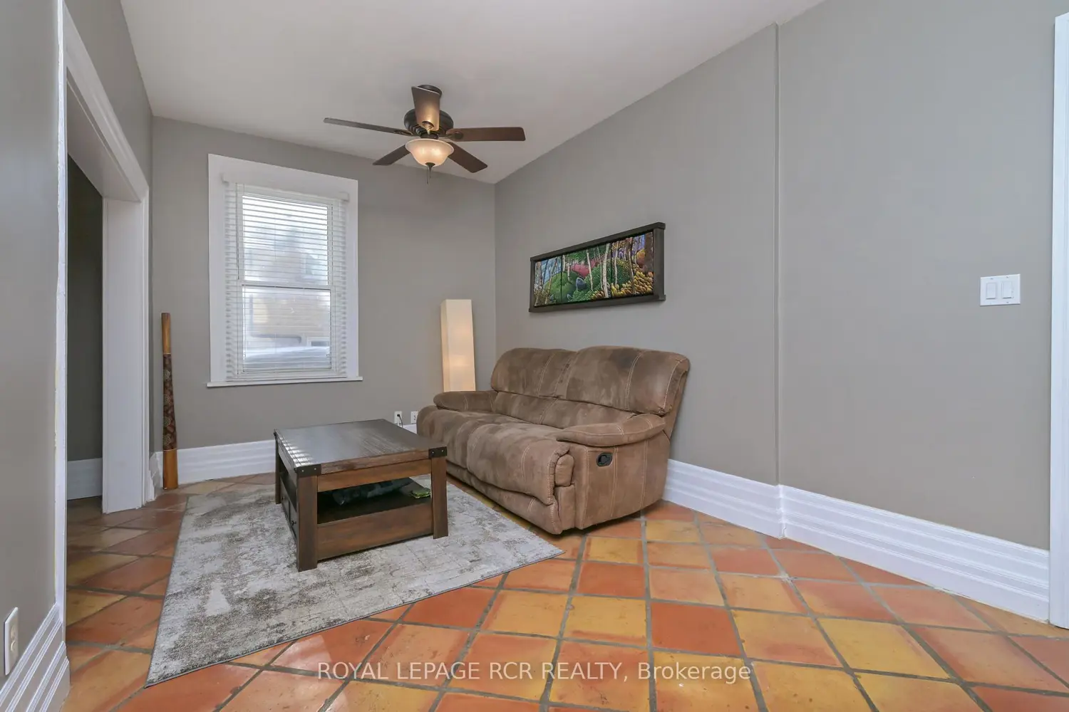 48 Townline photo 5