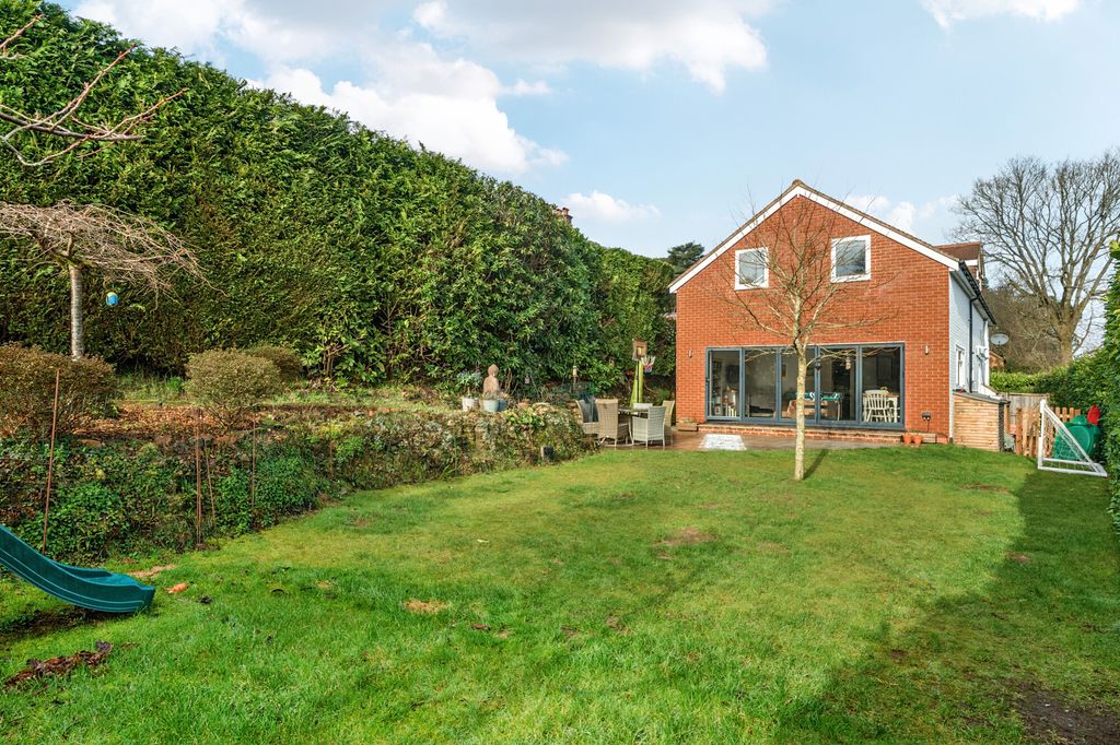 Additional image 15 of 4 bed detached house for saleClovelly Road, Hindhead GU26
