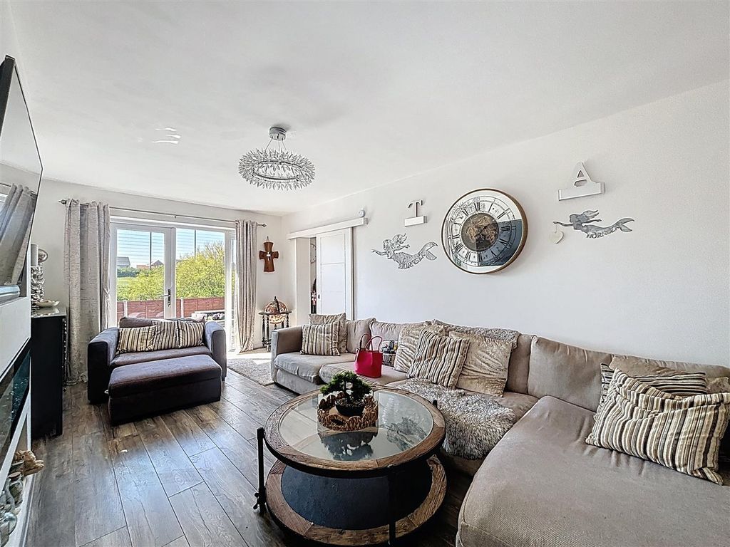 Additional image 10 of 4 bed detached bungalow for saleAshcourt Drive, Hornsea HU18