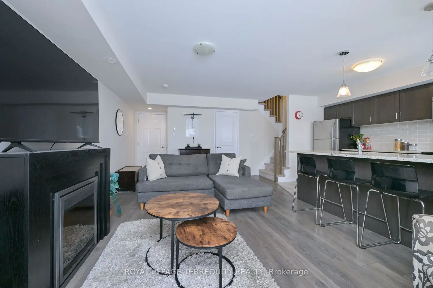 Additional image 3 of 2441 Greenwich Drive 95