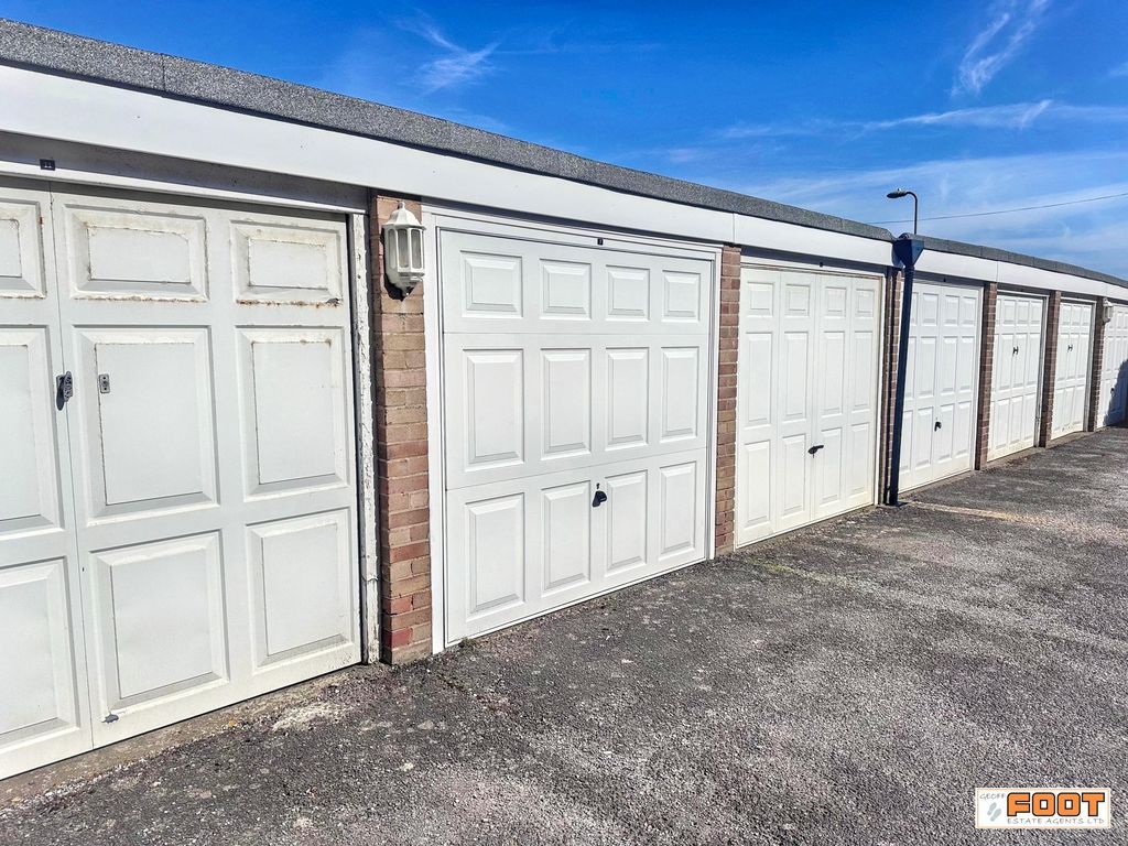 Additional image 16 of 2 bed flat for saleSouthwood Road, Hayling Island PO11