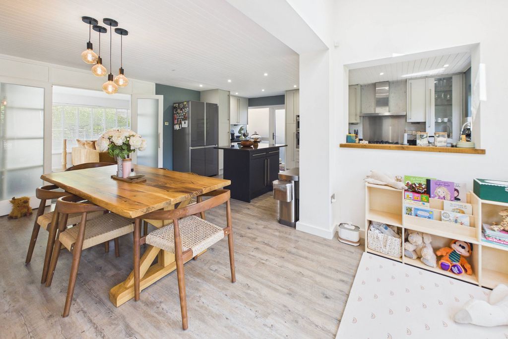 Additional image 19 of 4 bed detached house for saleParkhill Road, Hemel Hempstead HP1