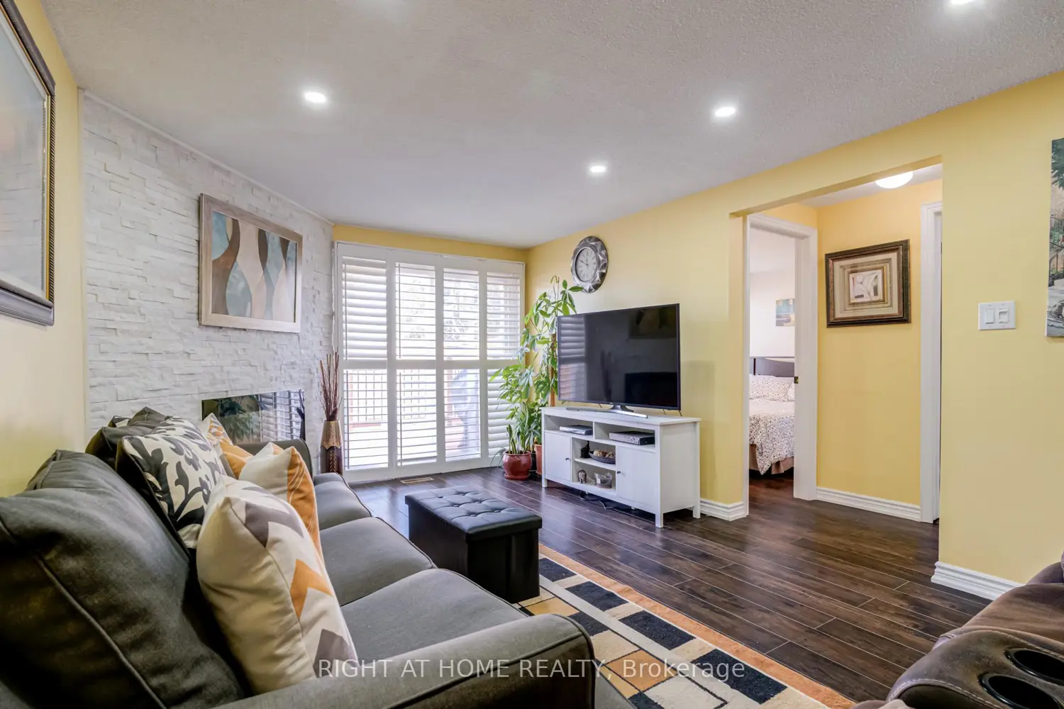 40 Salisbury Circle photo 5