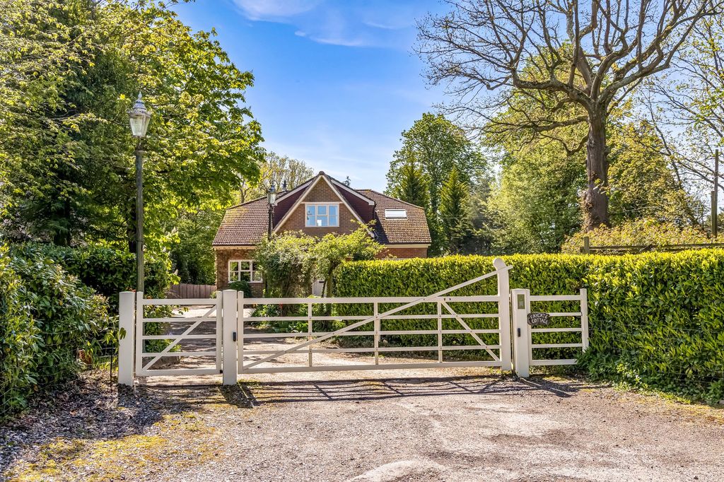 5 bed detached house for saleWimlands Lane, Faygate RH12