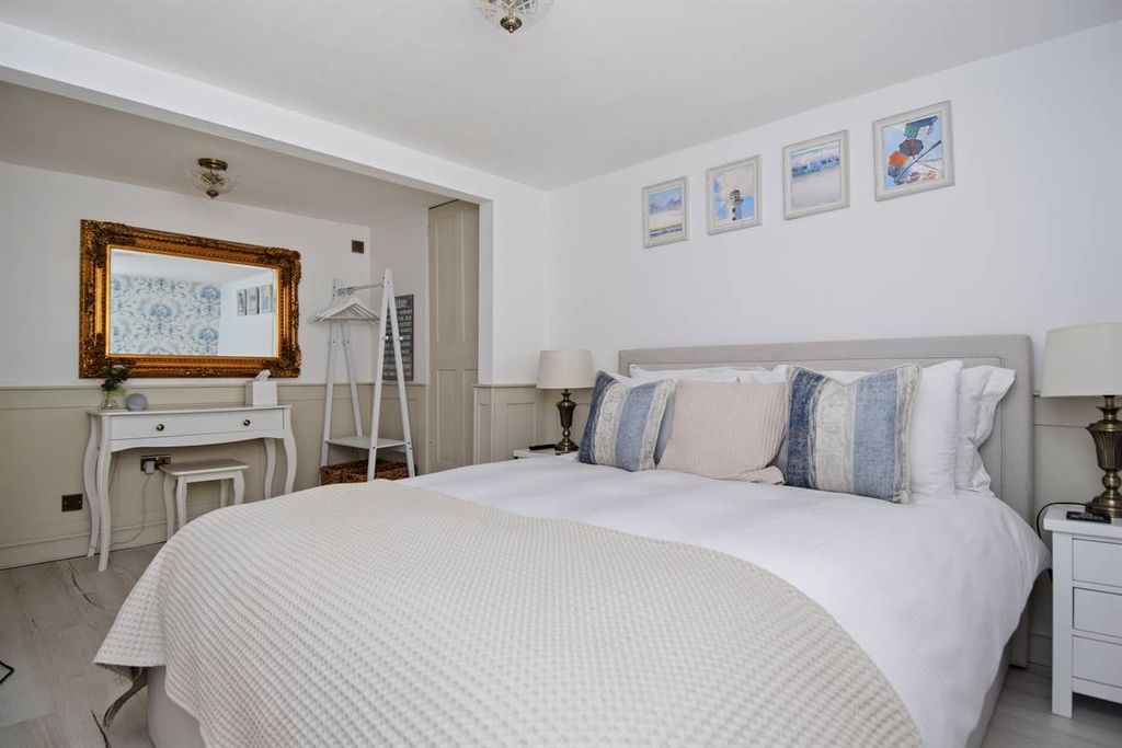 Additional image 11 of 2 bed flat for saleCentral Parade, Herne Bay CT6