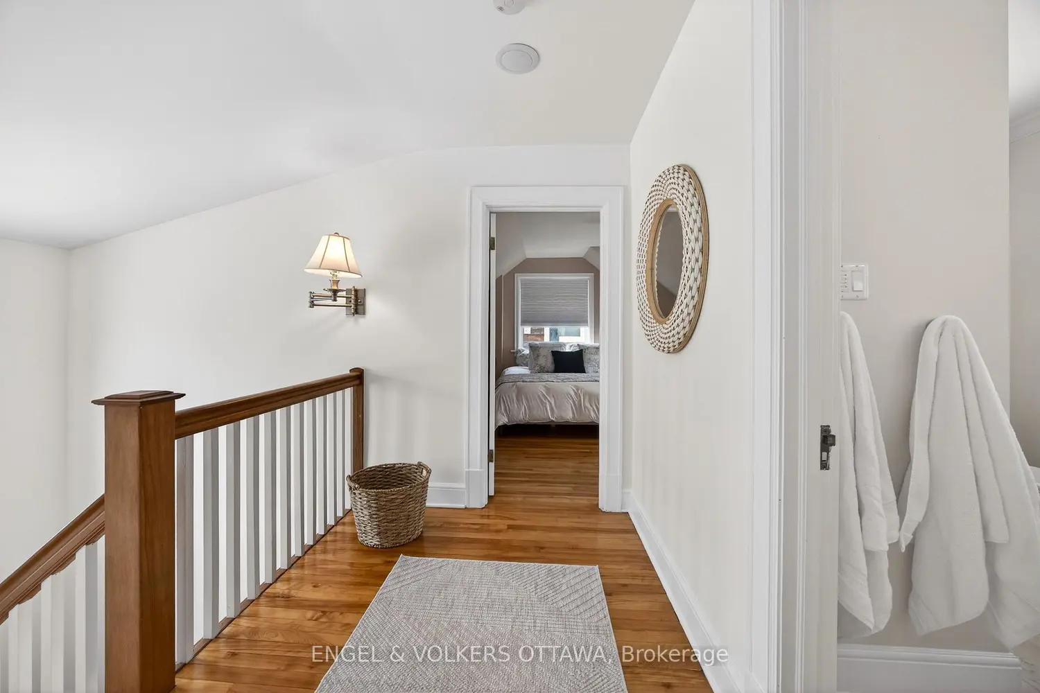Additional image 13 of 498 Queen Elizabeth Drive