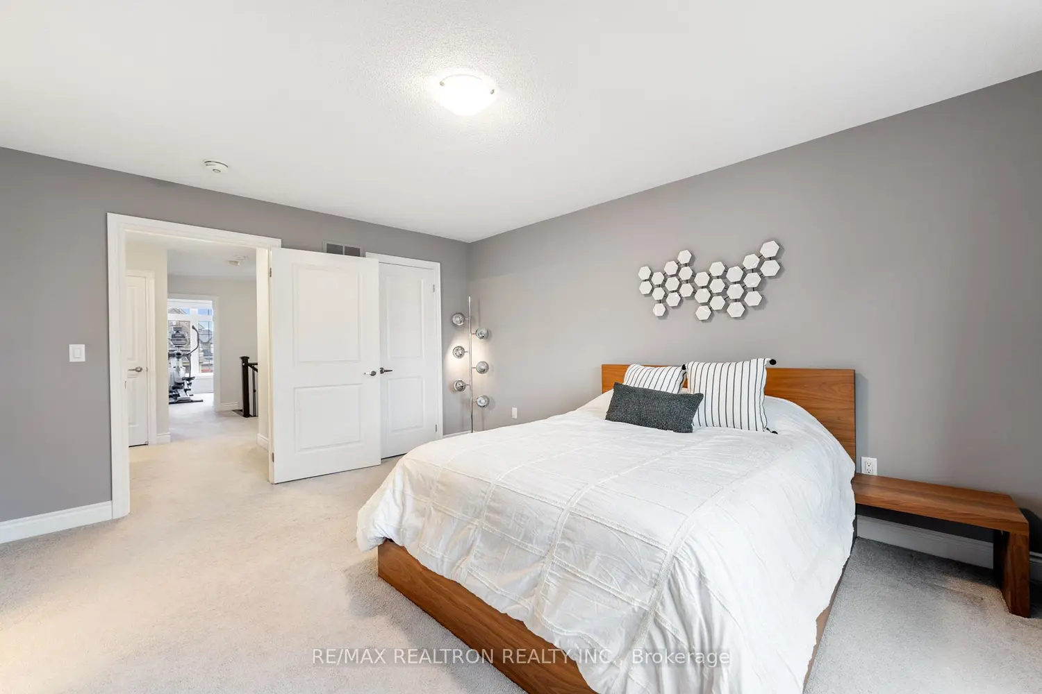 128 Countryman Road photo 2