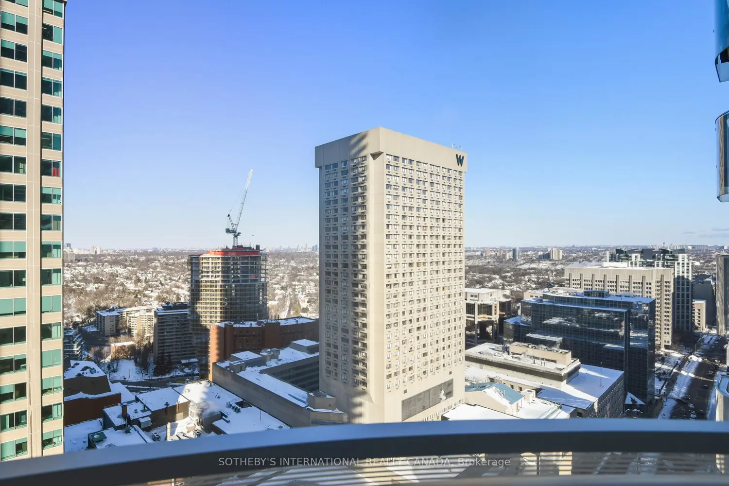 1 Bloor Street 2712 photo 5