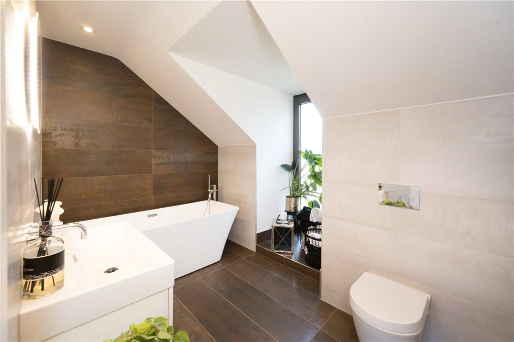 Additional image 18 of 4 bed detached house for saleRossett Green Lane, Harrogate, North Yorkshire HG2