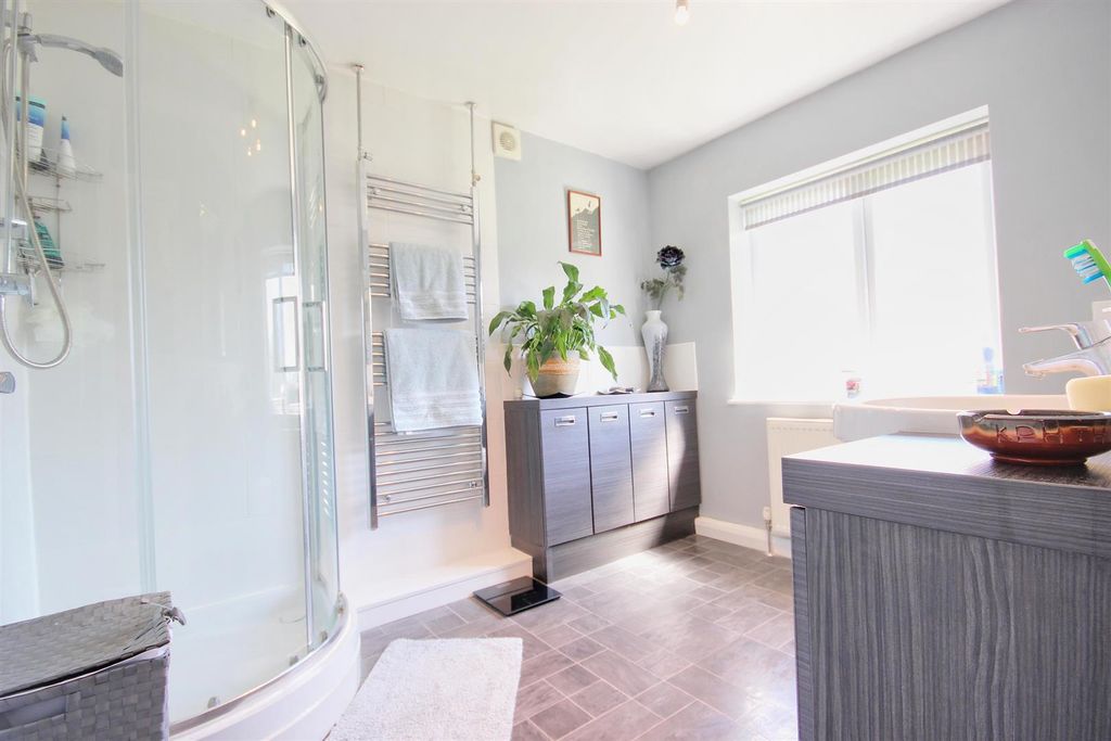 Additional image 21 of 3 bed detached bungalow for saleCheyne Walk, Hornsea HU18