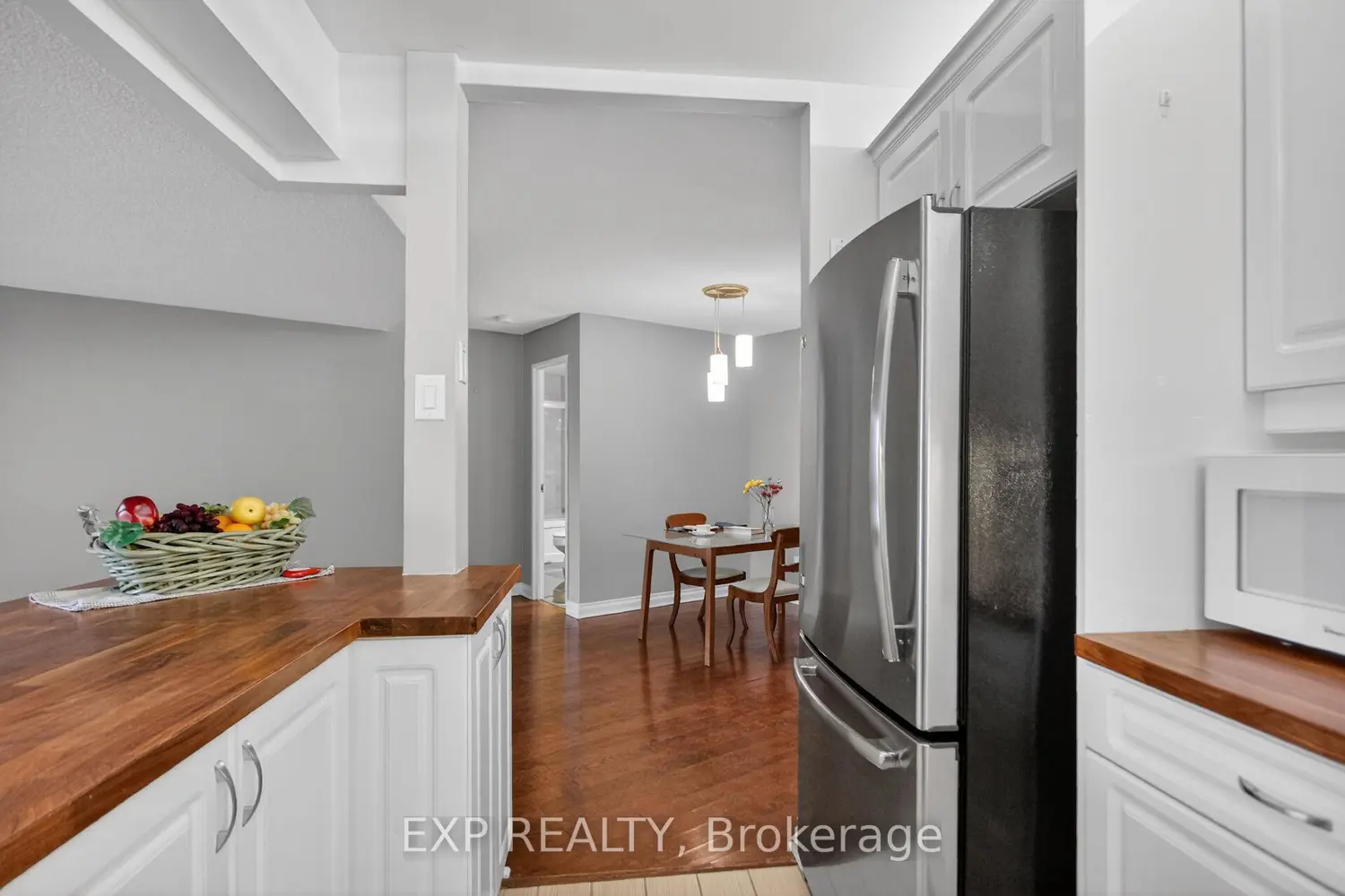 1171 Ambleside Drive 2009 photo 3