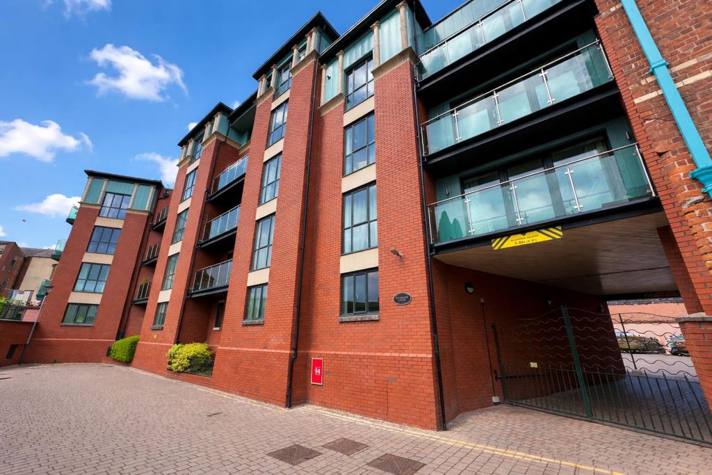 1 bed flat for saleRiver View Court, Gwynne Street, Hereford HR4