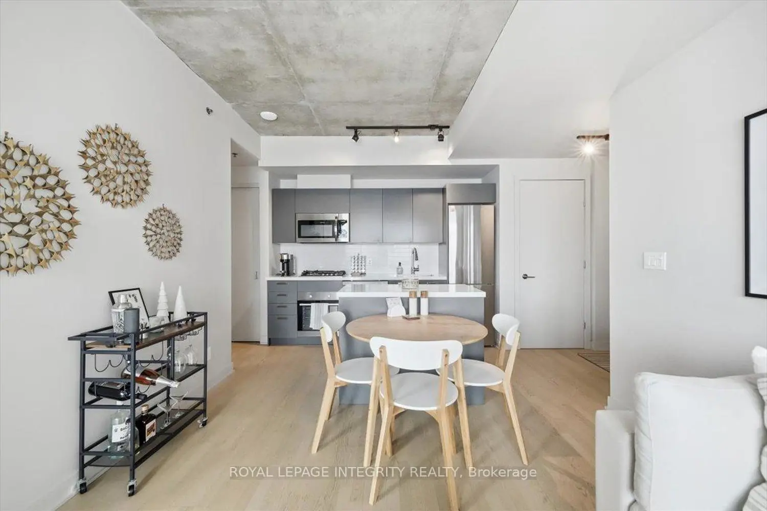 Additional image 8 of 203 Catherine Street 602