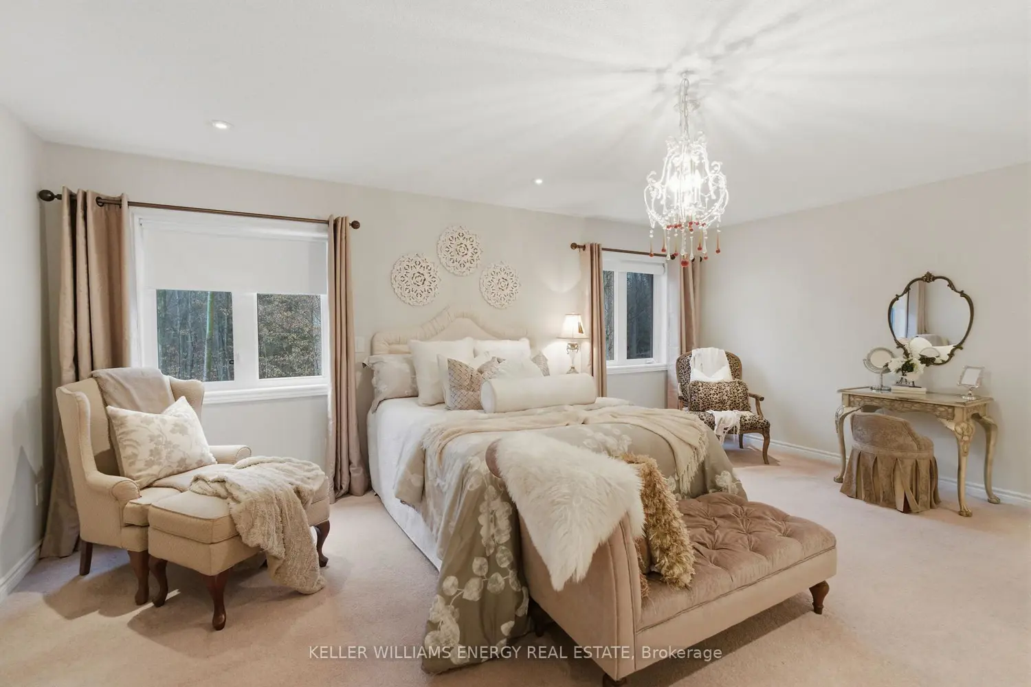 568 George Reynolds Drive photo 5