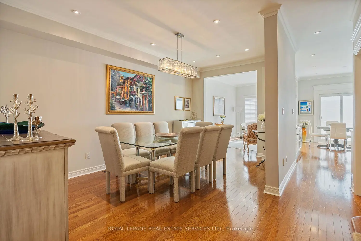 140 Kingsbridge Circle photo 4