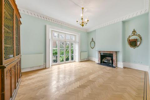 Addison Avenue, Holland Park W11