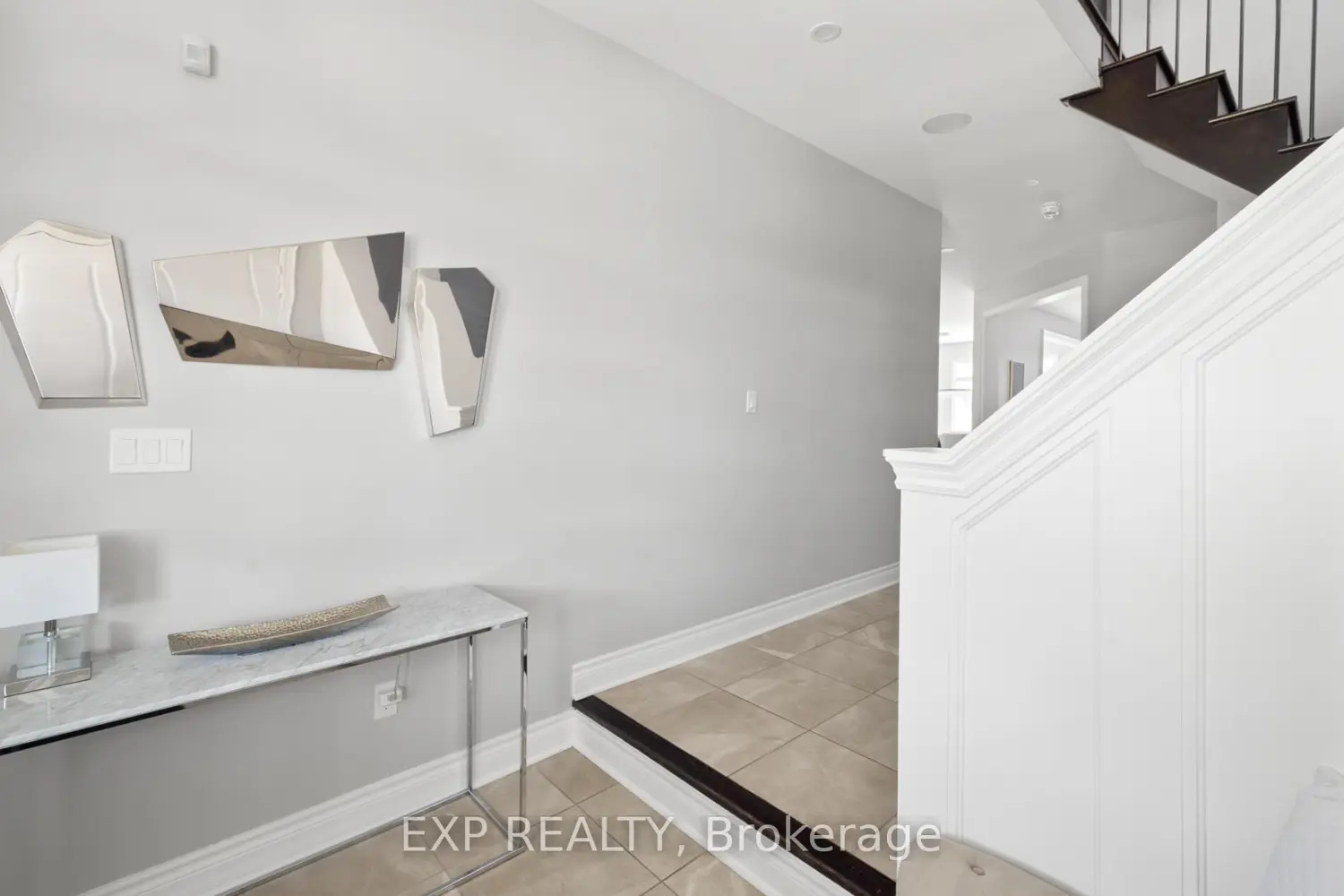 56 Lewis Avenue photo 3