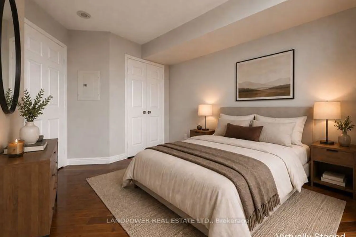 28 Harrison Garden Boulevard 2005