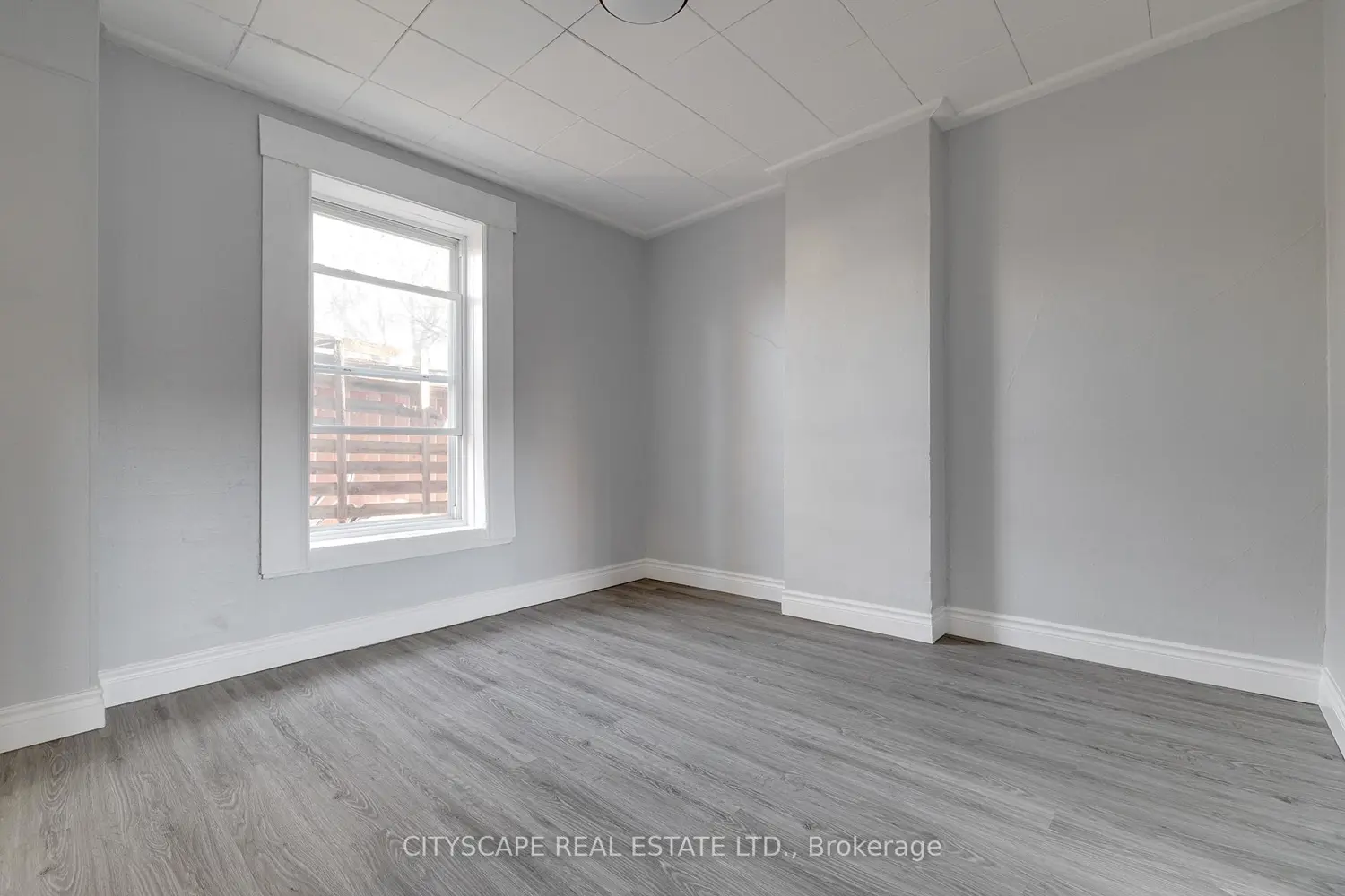 61 Eby Street B photo 3
