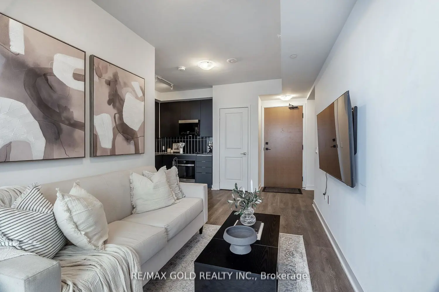 2920 Highway 7 2701 photo 4