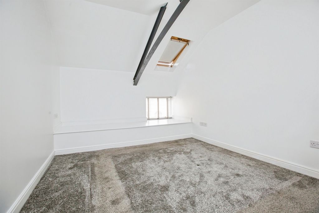Additional image 11 of 2 bed penthouse for saleCharlotte Close, Halifax HX1