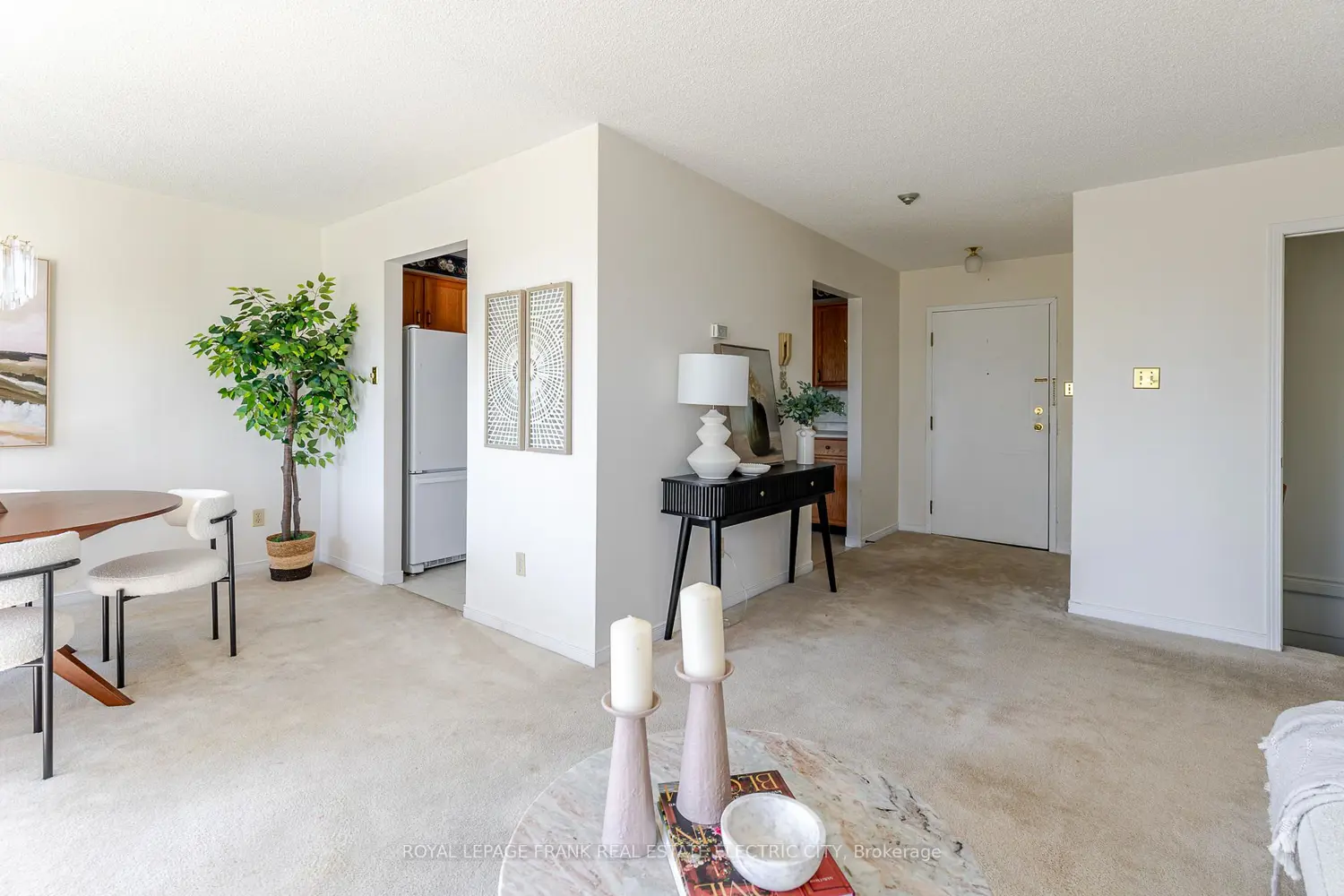 36 Champlain Crescent 30 photo 5