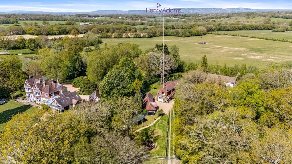 Additional image 4 of 5 bed detached house for saleWimlands Lane, Faygate RH12