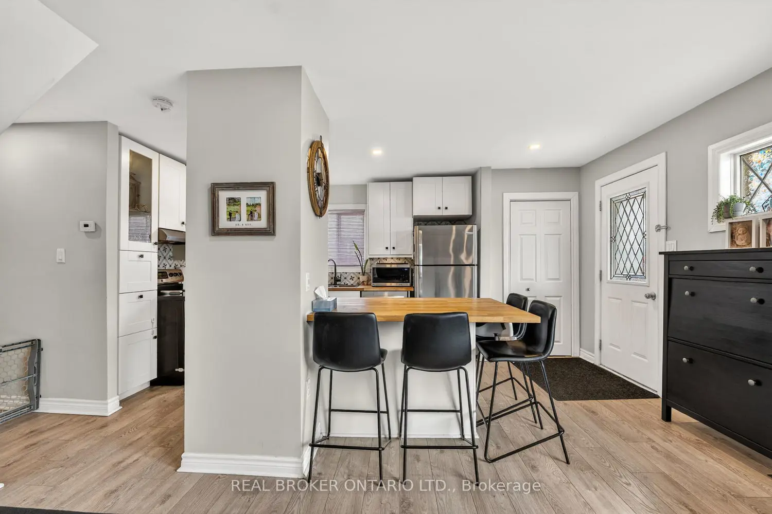 325 Crowland Avenue photo 4