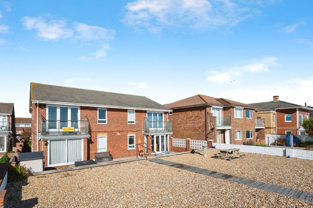 Additional image 11 of 2 bed flat for saleAcasta Court, 188 Southwood Road, Hayling Island, Hampshire PO11
