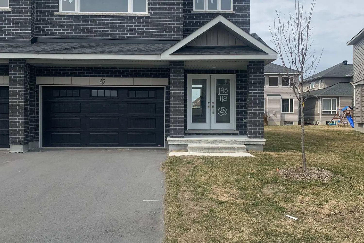 25 Wylie Way