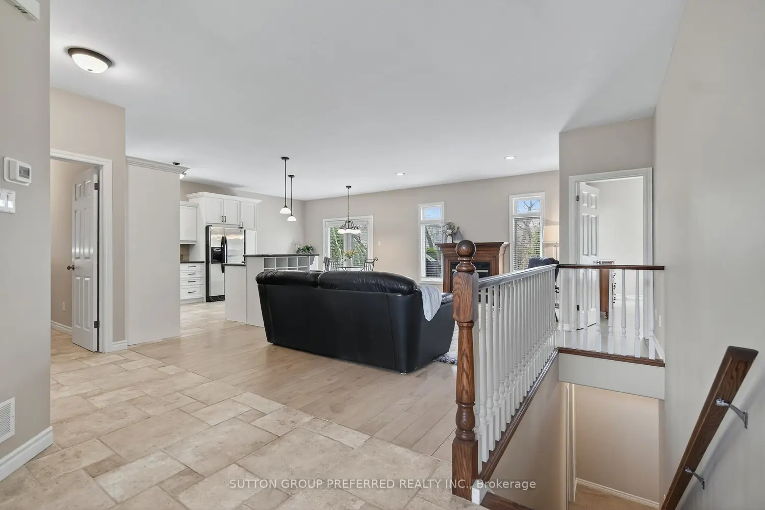 22 Springfield Way photo 2