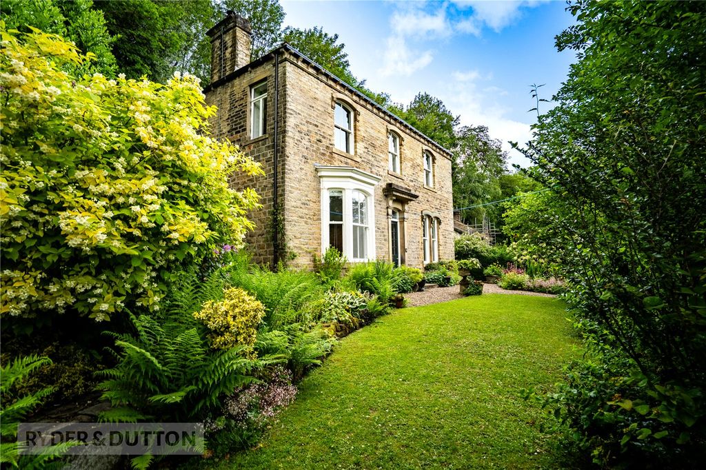3 bed detached house for saleDunford Road, Holmfirth, West Yorkshire HD9