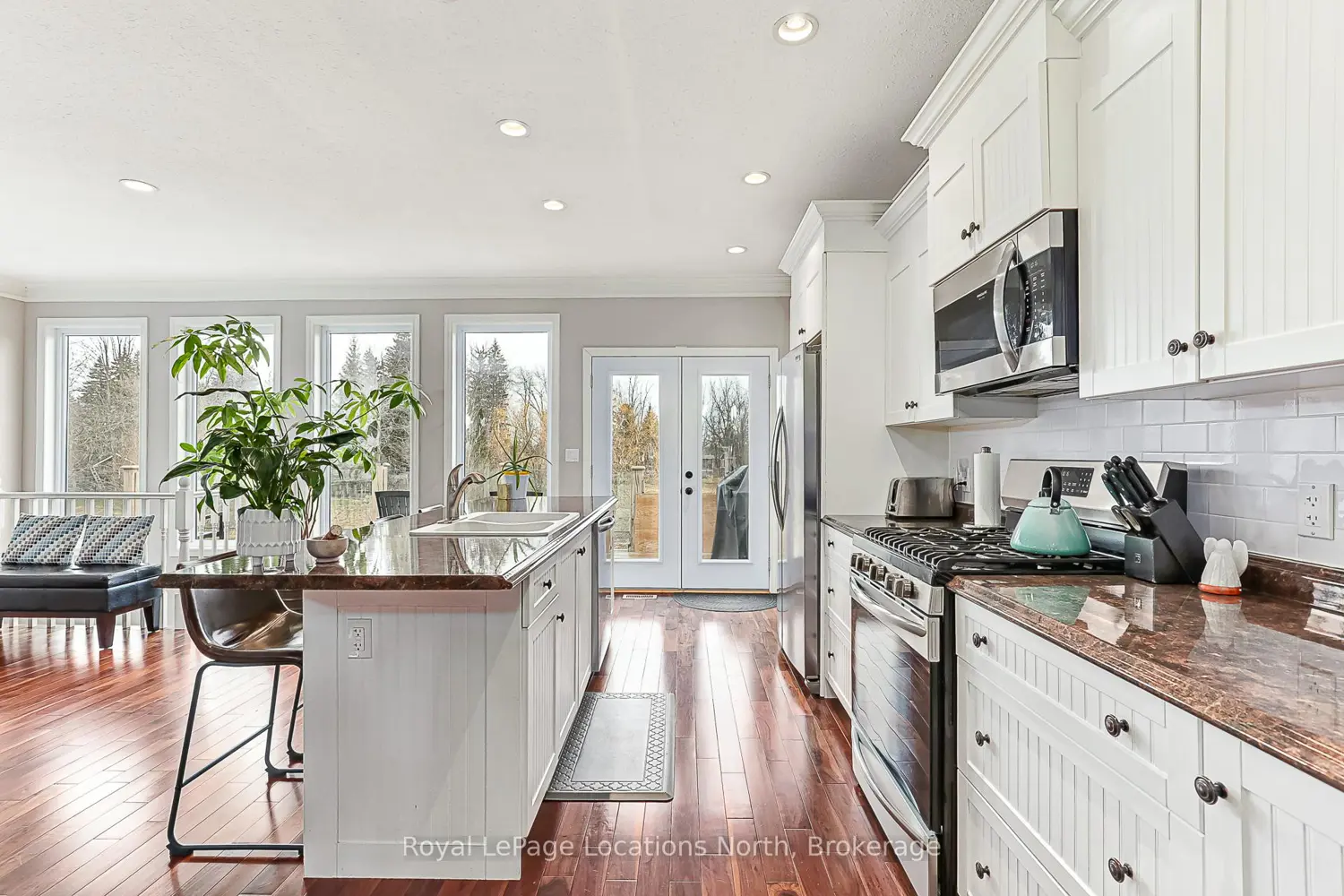 73 Findlay Drive photo 4