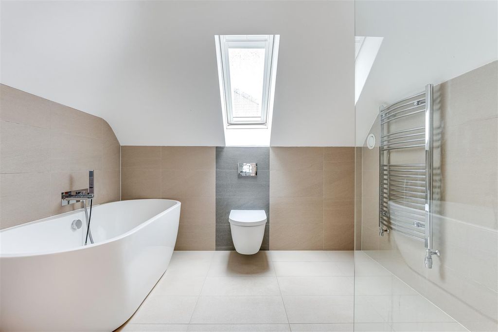 Additional image 34 of 5 bed detached house for saleWoodlands Drive, Hoddesdon EN11