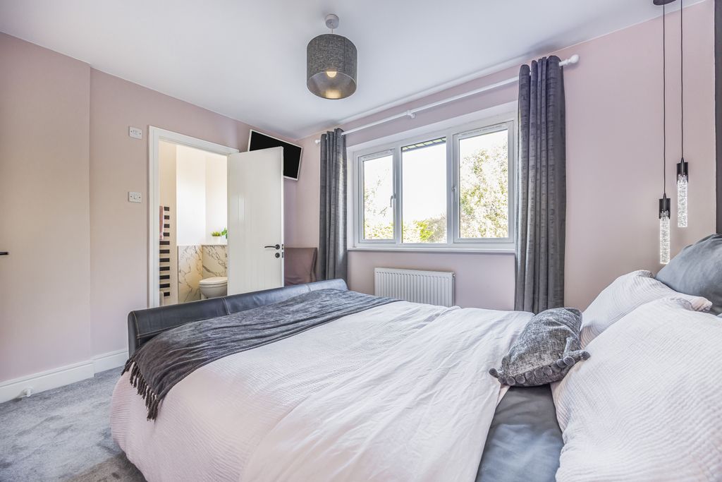 Additional image 38 of 4 bed detached house for saleHavant, Hampshire PO9