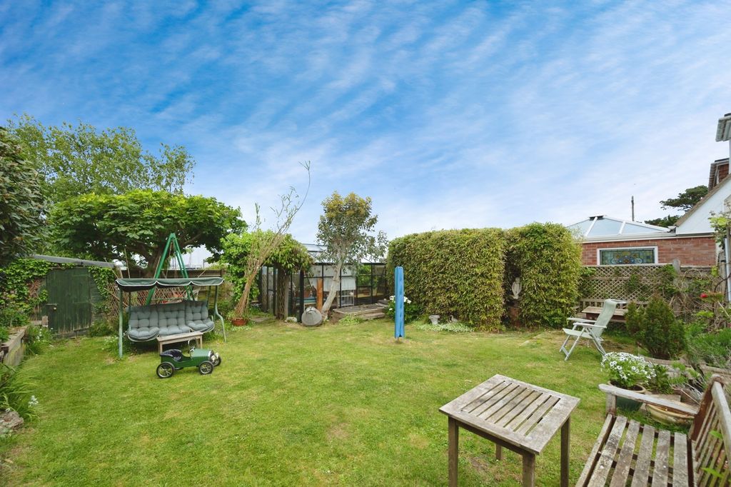 Additional image 9 of 4 bed detached house for saleWittering Road, Hayling Island, Hampshire PO11
