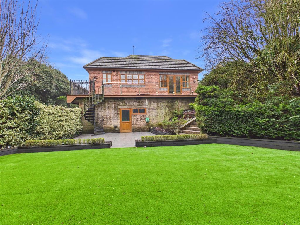 Additional image 3 of 5 bed detached house for saleHeads Lane, Hessle HU13