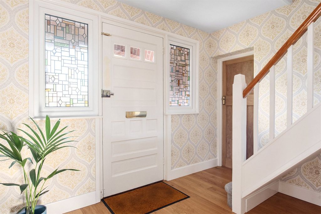 Additional image 15 of 5 bed detached house for saleNewnham Road, Hook, Hampshire RG27
