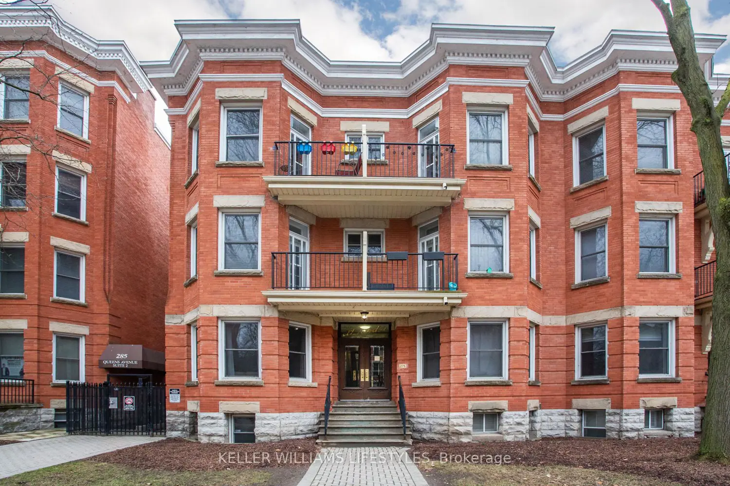 275 Queens Avenue 105