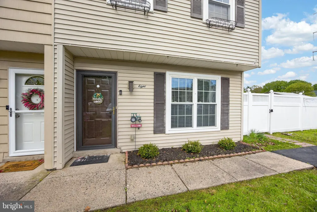 Additional image 2 of 8 Elwood Court, Quakertown, PA 18951