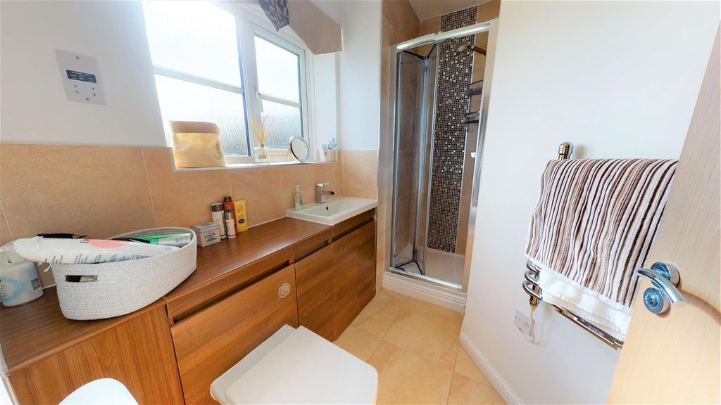 Additional image 10 of 2 bed flat for saleAlmond Court, Northowram, Halifax HX3