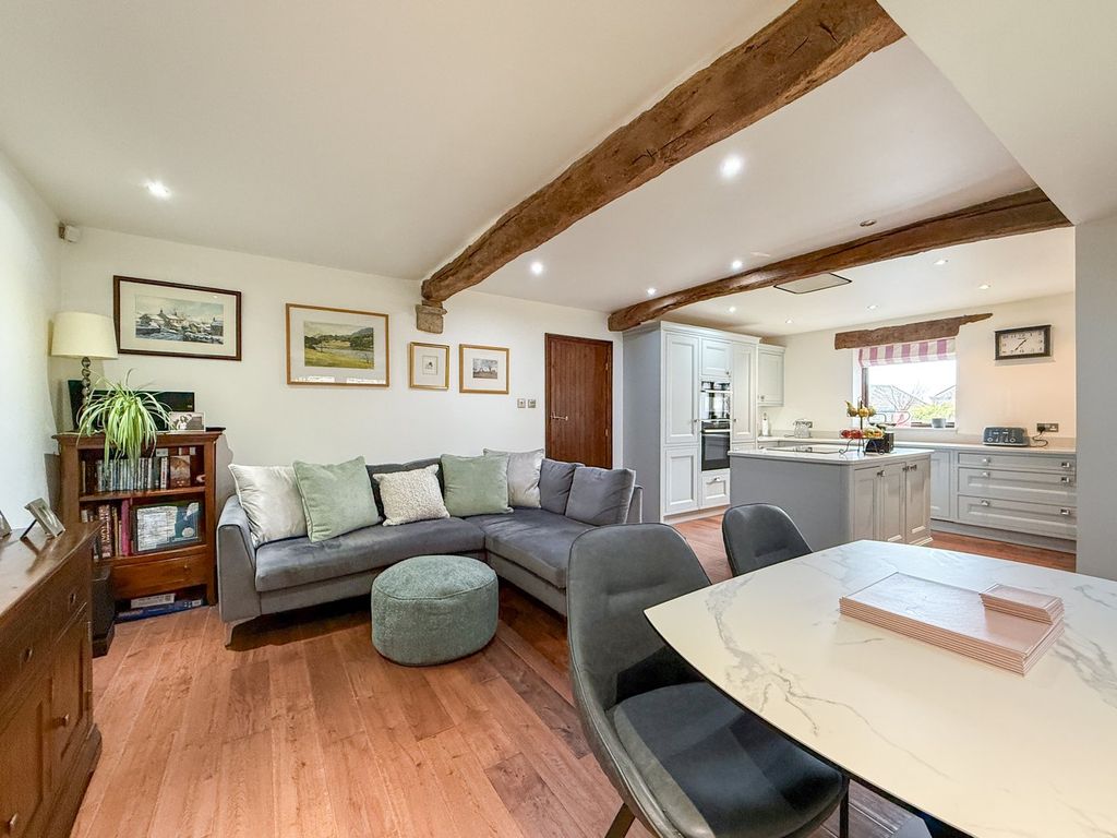 4 bed barn conversion for saleWickens Lane, Upperthong, Holmfirth HD9 photo 4