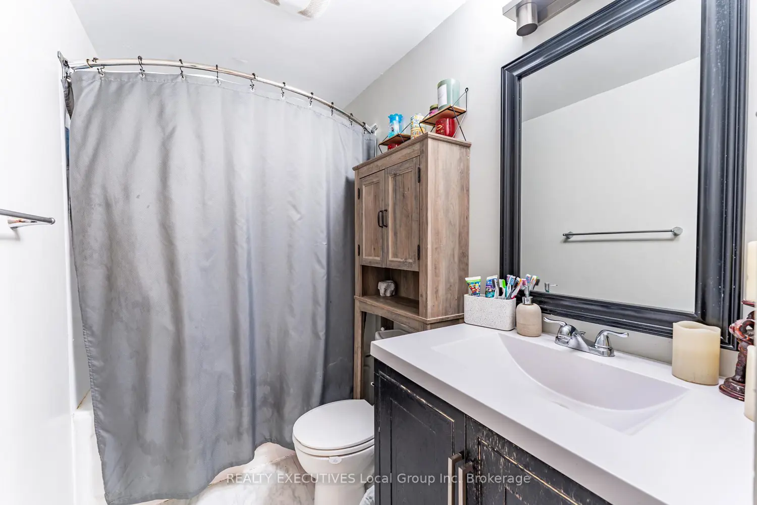 Additional image 15 of 398 Wickstead Avenue 36