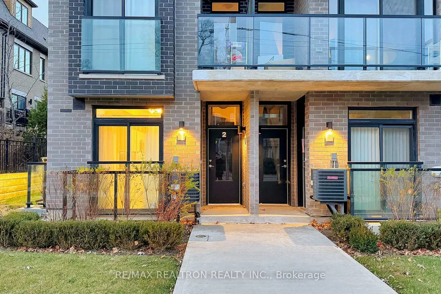 260 Finch Avenue Th 1